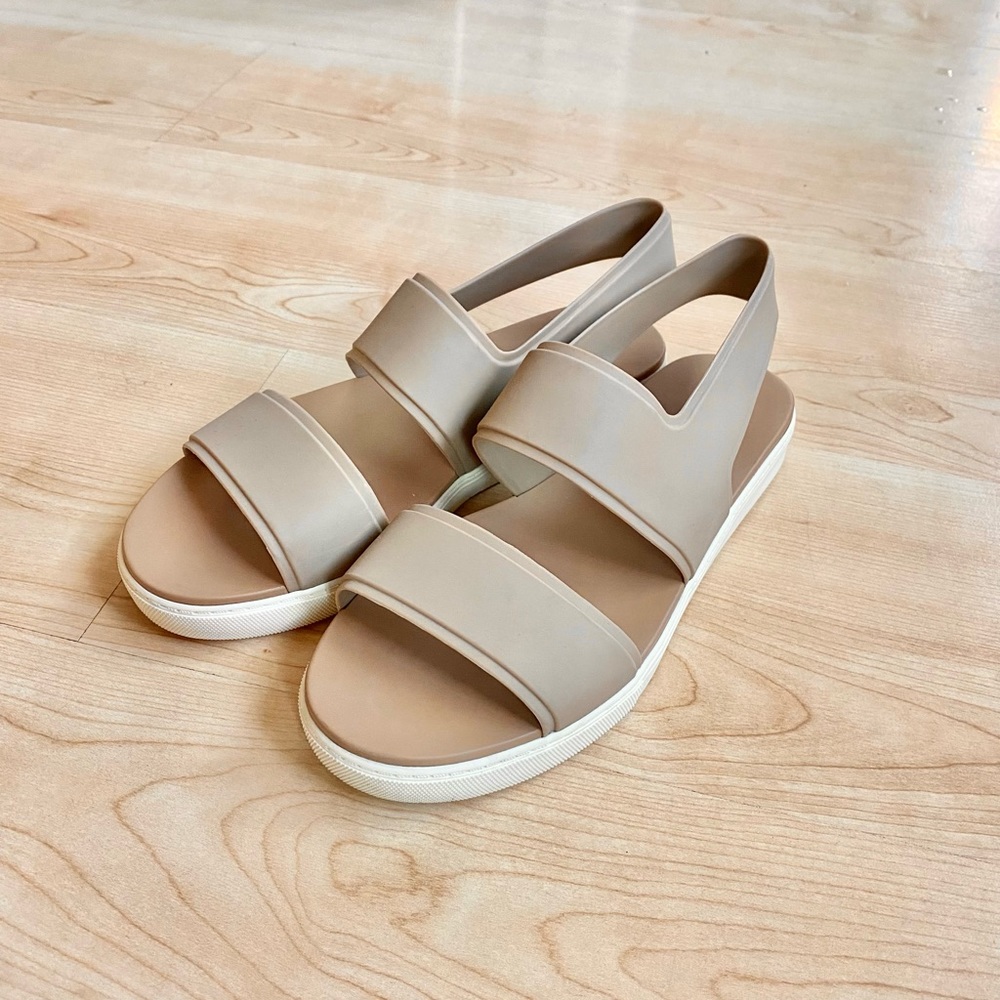 Vince Eres Rubber Slingback Sport Sandal Sand color